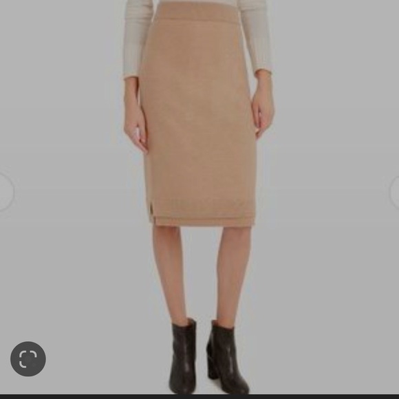 NWOT Club Monaco Camel Color 💯% Wool Sweater Knit Nireen Skirt - Picture 1 of 8